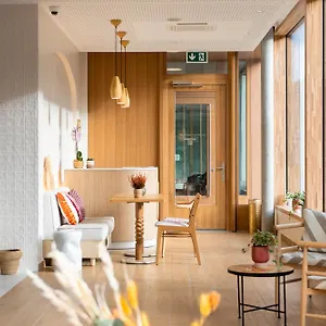 Hood Hotel